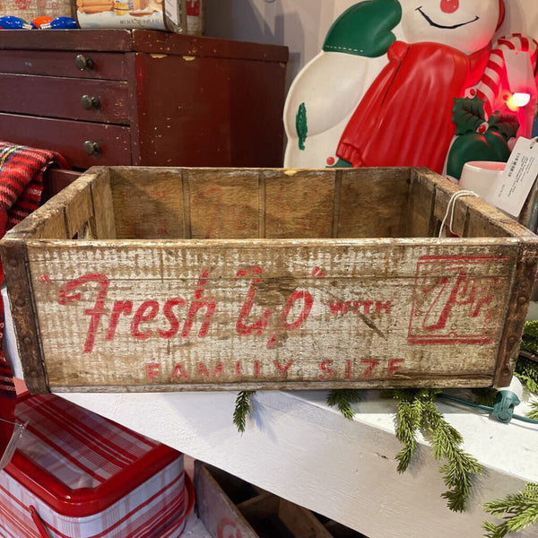 JFV ~ Vintage 7UP crate