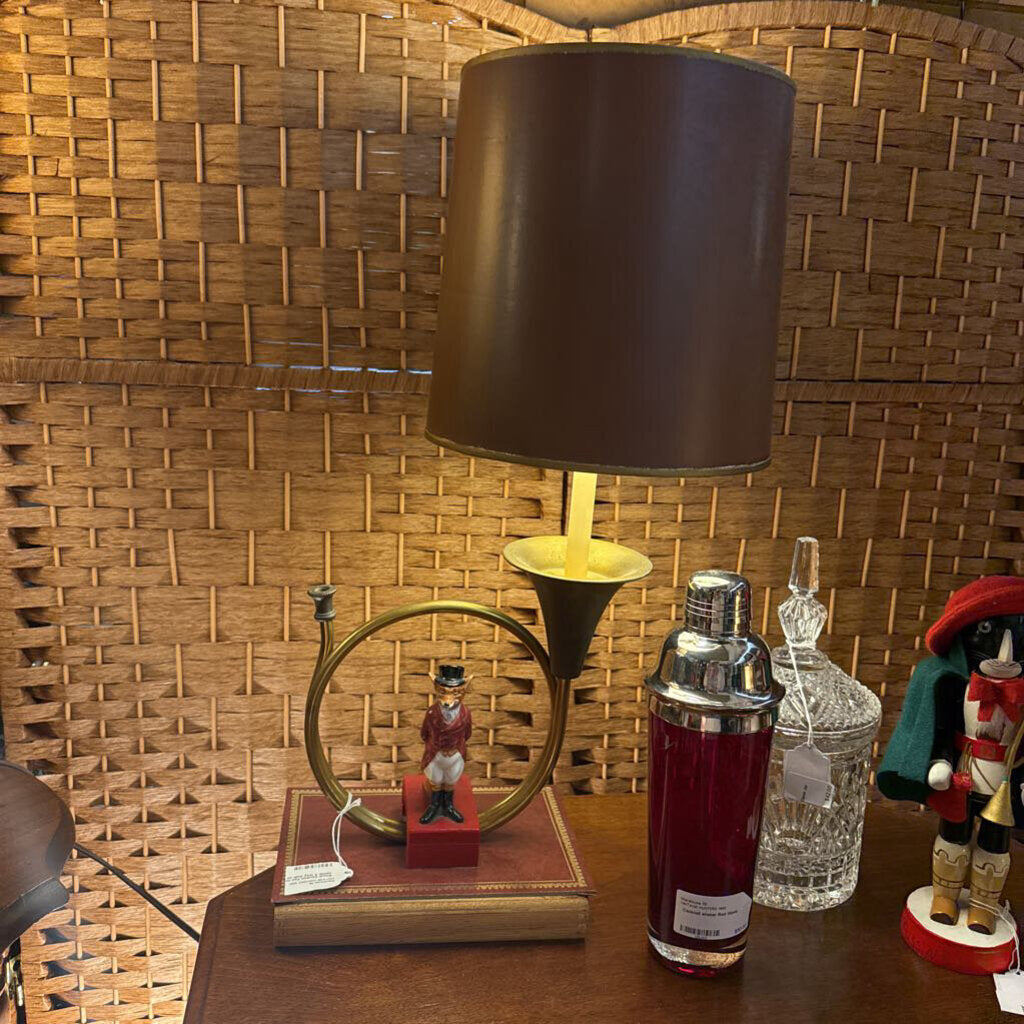 Royal Doulton Fox Hunt Lamp needs 3 way bulb as is