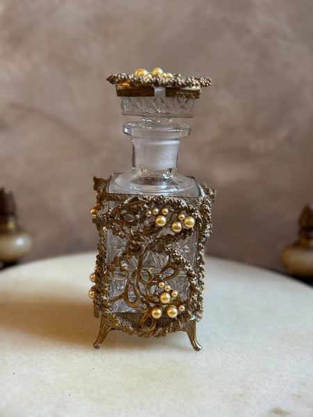 0537 Vintage faux pearl perfume bottle