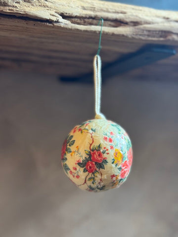 0684 round floral paper mache ornament