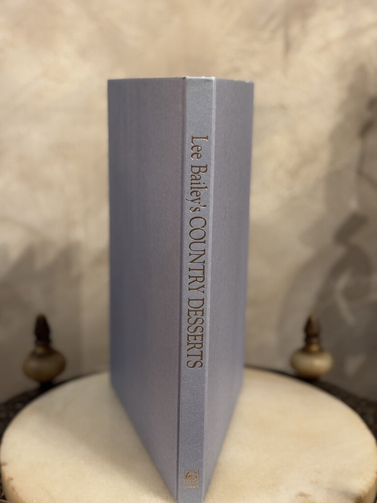 0726 Lee Baileys Country Desserts Book