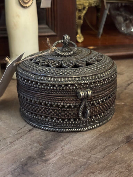 0072 Metal Incense Box