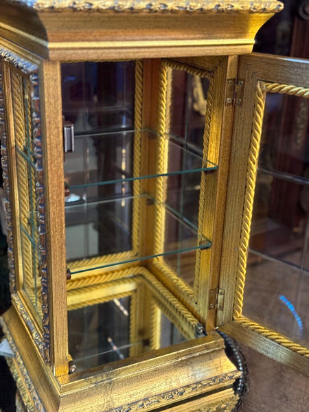 0625 Italian Marble Top Vitrine