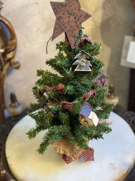 0759 Rustic christmas tree