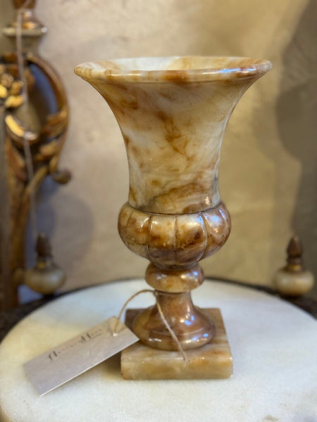0576 Italian Alabaster Vase