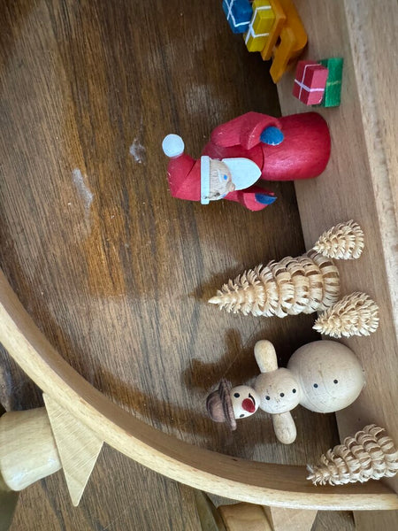 Erzgebirgische volkskunst seiffen made in Germany candleier as found