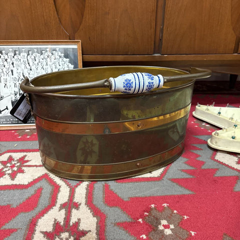 Brass Container with Handle W1972