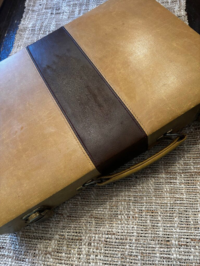 Vintage 70's Backgammon w/padded Case