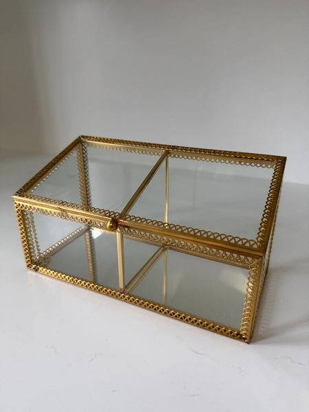 0896 Glass Divided Display Box