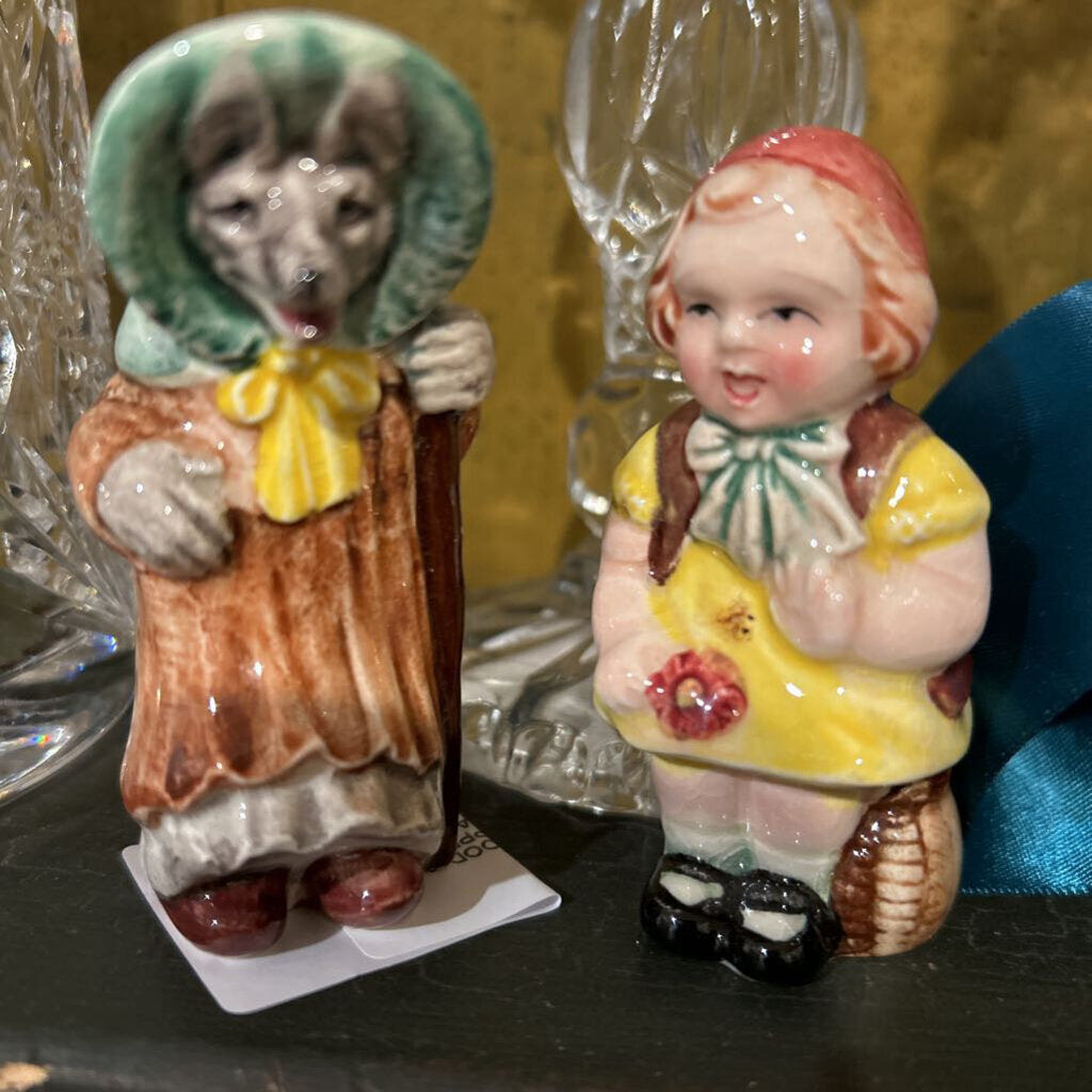 LITTLE RED RIDING HOOD AND WOLF SALT AND PEPPER SHAKERS MARKED JAPAN
