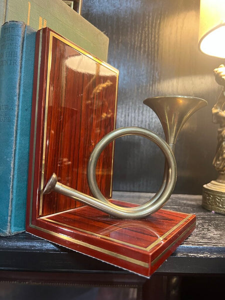 Braid inlaid French horn bookends