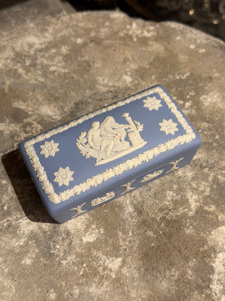 1285 Wedgewood England Blue Rectangle Box