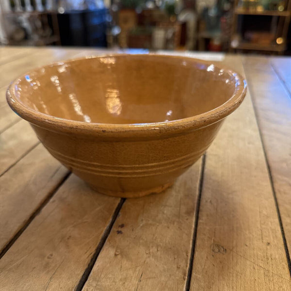 Yellow ware bowl 7" diameter 3 1/4" H