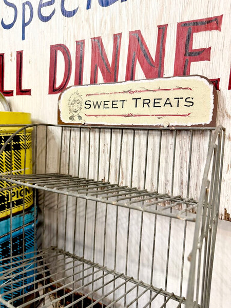 JFV - Sweet Treat display rack