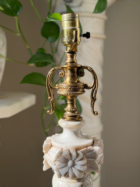 0186 Floral Motif Alabaster & Brass Lamp (works)