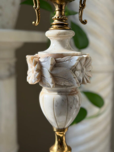 0186 Floral Motif Alabaster & Brass Lamp (works)