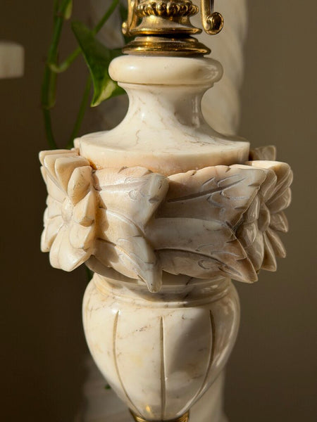 0186 Floral Motif Alabaster & Brass Lamp (works)