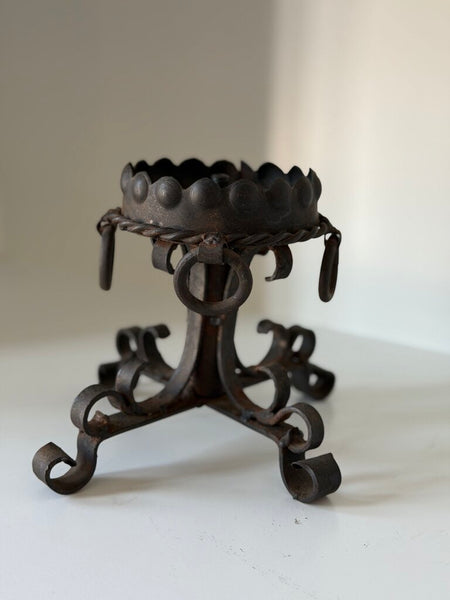 0224 Antique Iron Candle Holder