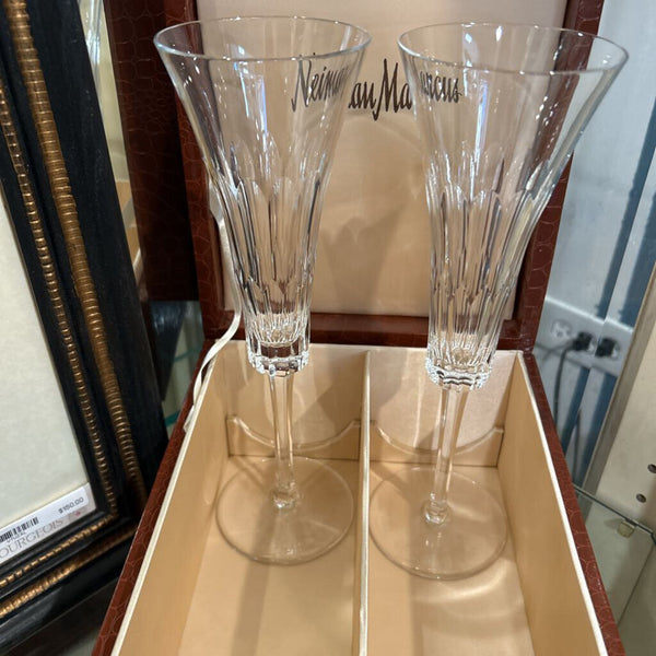 FABULOUS HAND MADE HAND CUT CHAMPAGNE GLASSES MADE IN HUNGRY 24% PBO NEIMAN MARCUS WITH BOX