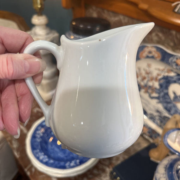 WHITE PITCHER 4.5"