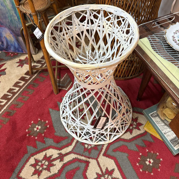 Painted White Spun Fiberglass Stand 20" Tall As Found Pick Up Only W2223