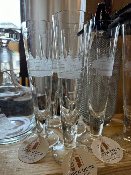 Pair of Pilsner glasses (2) etched ship