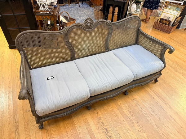 VIONTAGE SOFA 28W 36T 78L FIRM IN STORE PICK UP ONLY