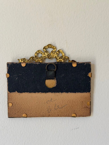 2570 Miniature French Frame w/ Bow