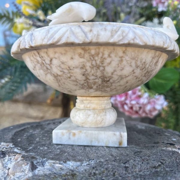 MARBLE BIRDBATH 8X6 FIRM