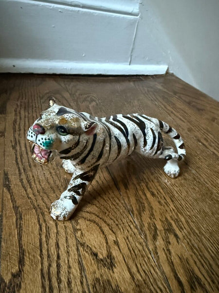 MCM White Glittery Tiger 8" long W2286