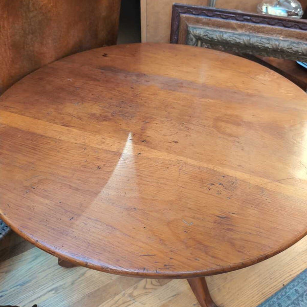 Beautiful Rustic Antique Pine Tilt Table with Tripod Legs 36 Dx27H IN STORE PICKUP