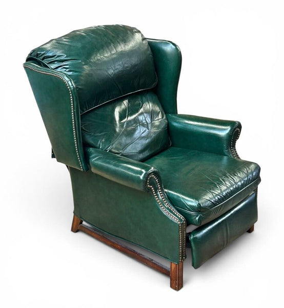 GREEN LEATHER RECLINER VINTAGE 33W 36D 39T IN STORE PICK UP ONLY