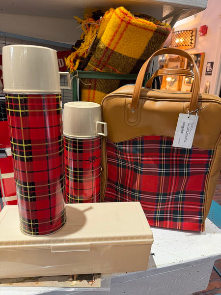JFV ~ Vintage Vintage scotch Plaid double thermos lunch tote