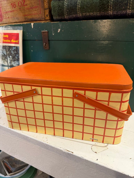 JFV ~ Retro metal large check basket