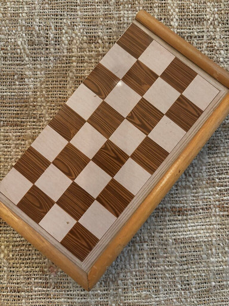 Vintage Magnetic Foldable Travel Chess Set
