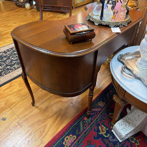 Vint Wood Kidney Desk/Vanity w/Chair 41x 30x 22" In Store Pick Up Only