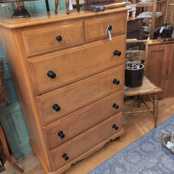 Pretty Hard Rock Maple Dresser w/new hardware and 6 Drawers 32X18X48H. IN STORE PICKUP