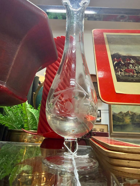 Vintage Etched Glass Vase 9.5" W2346