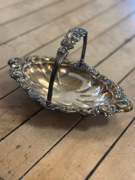 SILVER PLATED FOOTED TRINKET / NUT DISH WITH HANDLE