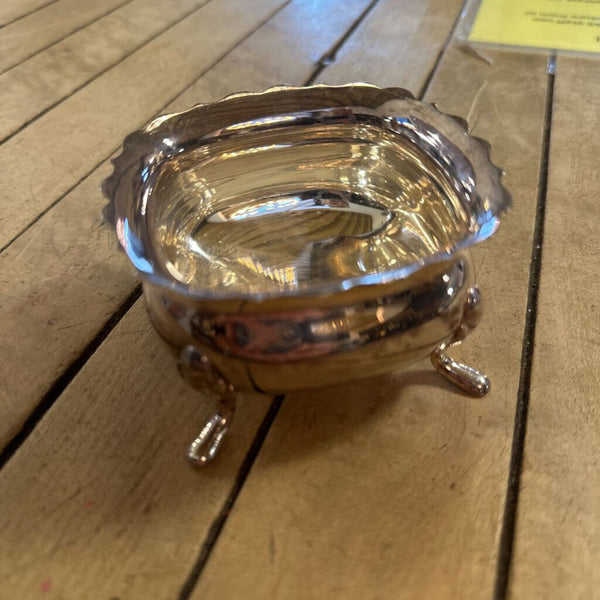 SMALL SILVER PLATED FOOTED SUGAR BOWL W/ SCALLOPED EDGE
