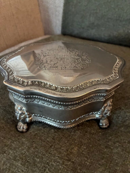 Vintage International Silver Plate Trinket Box 6.5 x 6 x 3