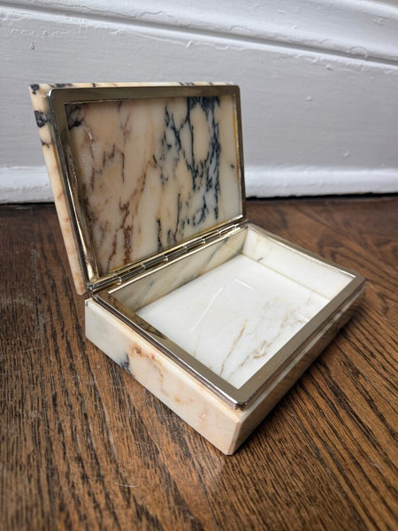 Marble Lidded Box W2356