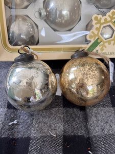 Mercury glass round ornament - gold 3in
