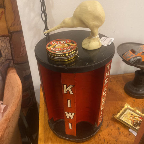 Kiwi boot polish display