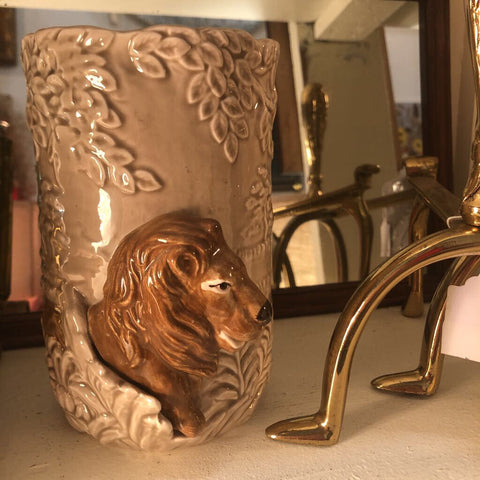 Lion vase made in Japan