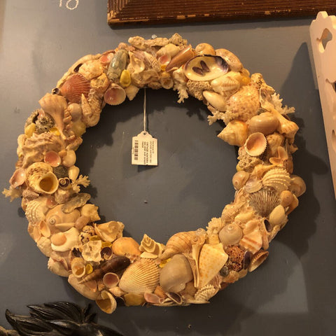 Vintage sea shell wall wreath 14 inches round