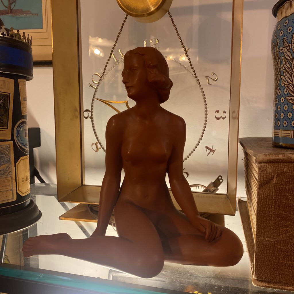 MCM Goebel sitting nude
