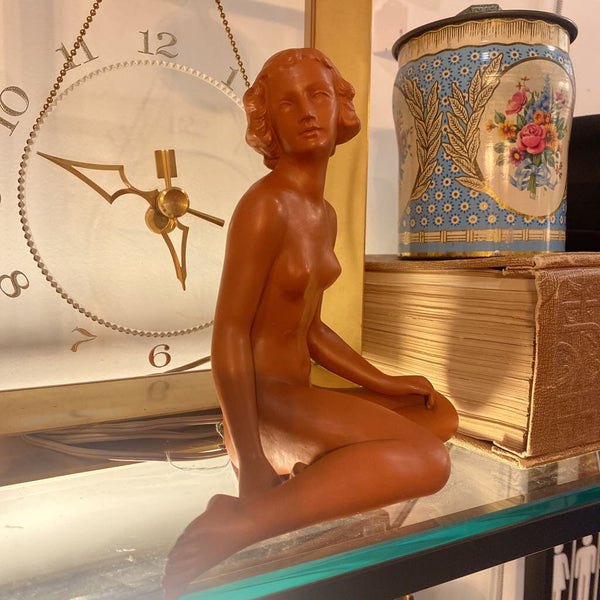 MCM Goebel sitting nude