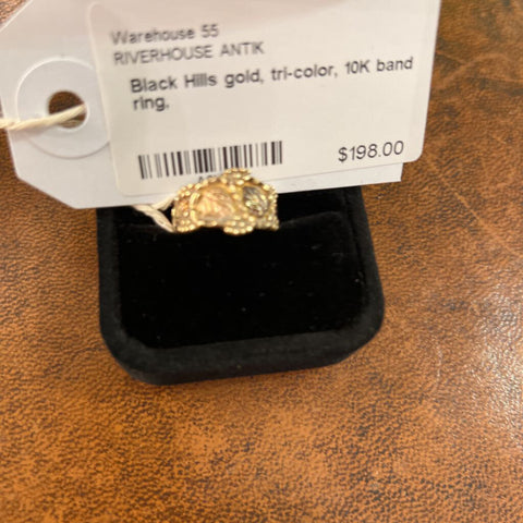 Black Hills gold, tri-color, 10K band ring