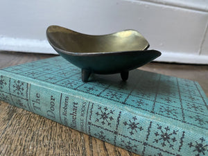 Metal Dish / Ashtray W1092
